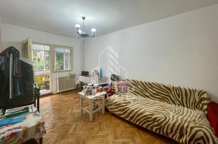 Apartament 1 camera, etaj 1 - zona Aurel Vlaicu, Lebada anunturi imobiliare Arad
