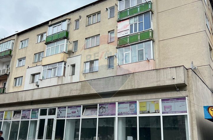 Apartament 2 camere de vânzare, central – Hârlău 0% comision anunturi imobiliare Iasi