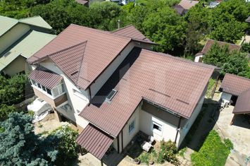 Vilă - 7 camere de vanzare BREAZU - Iasi anunturi imobiliare Iasi