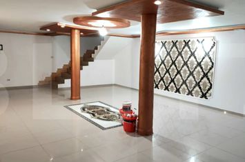 Casă - 5 camere de vanzare BOTOSANI - Botosani anunturi imobiliare Botosani