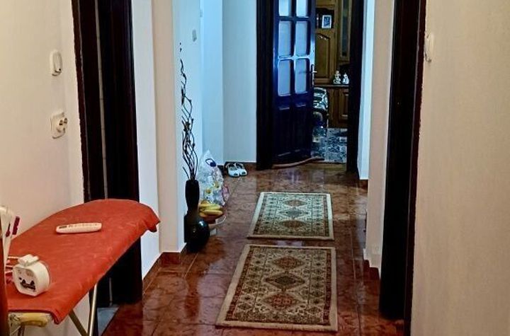 Apartament cu 3 camere in Tomis 3 anunturi imobiliare Constanta