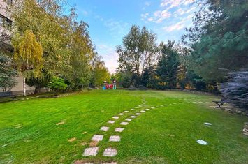 Apartament 3 camere | complex cu piscina | parc si loc de joaca | Iancu Nicolae anunturi imobiliare Bucuresti
