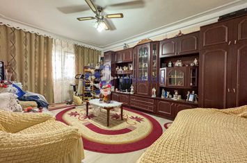 Apartament 4 camere, etaj 3, loc parcare, Dancu anunturi imobiliare Iasi