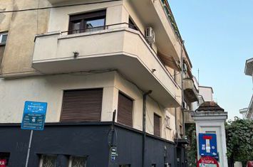Inchiriez apartament 3 camere,bloc boutique,stil art design Parizian,zona Dorobanți-Victoriei,Str. Grigore Alexandrescu 88 anunturi imobiliare Bucuresti