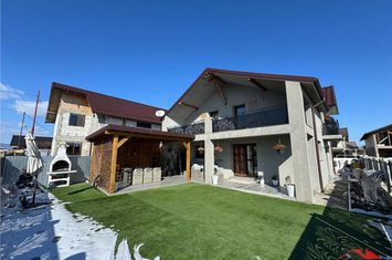 Casă - 5 camere de vanzare CAMPINEANCA - Vrancea anunturi imobiliare Vrancea