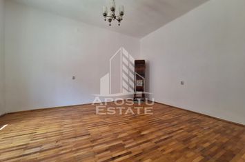 Spatiu de birou cu 3 camere, 85 mp utili, Boul Rosu anunturi imobiliare Arad