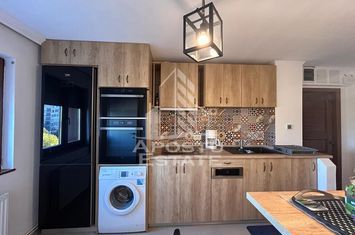Vânzare apartament 3 camere, garaj și balcon, zona Nokia, Timișoara anunturi imobiliare Timis