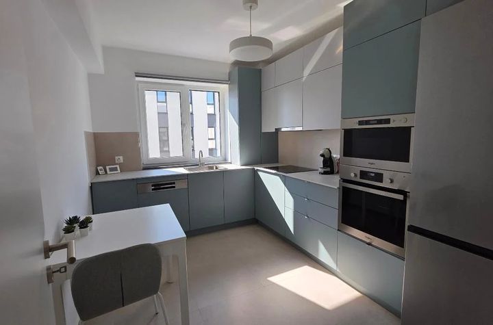 Apartament 3 camere de inchiriat TRACTORU - Brasov anunturi imobiliare Brasov