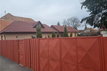 Casă - 5 camere de vanzare BRASOVUL VECHI - Brasov anunturi imobiliare Brasov