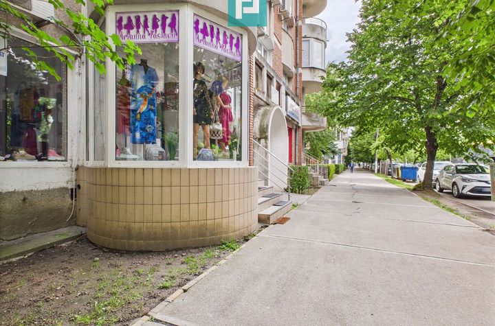 Spațiu comercial 65 mp cu vad intens zona Podgoria anunturi imobiliare Arad