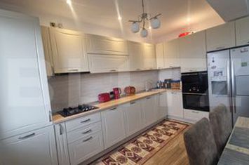 Apartament 3 camere de vanzare BRASOV - Brasov anunturi imobiliare Brasov