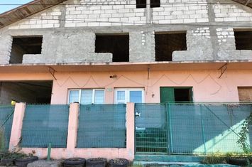 Casa si teren 1999 mp DOICESTI, DAMBOVITA Licitație anunturi imobiliare Dambovita