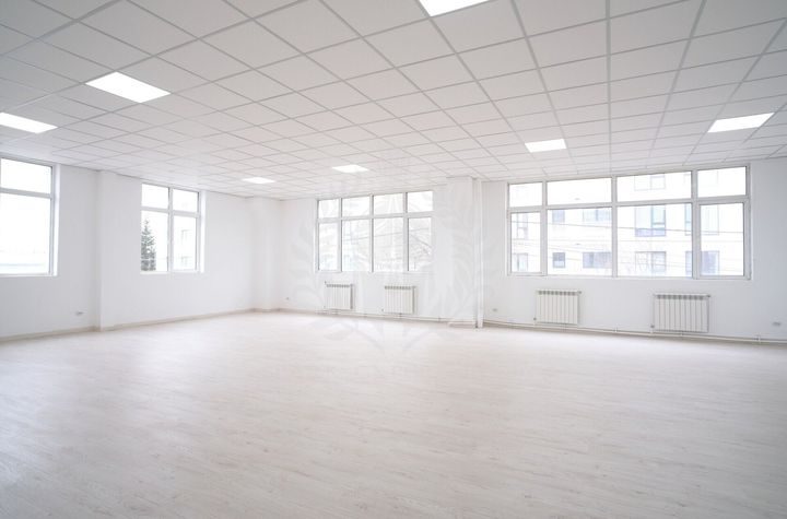 SPATIU BIROURI//SALA DANS//JUDO//ACTIVITATI MULTIPLE//ZONA VEST anunturi imobiliare Prahova