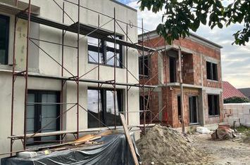 Vilă - 5 camere de vanzare RADAUTI - Suceava anunturi imobiliare Suceava