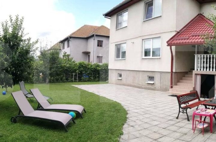 Vilă - 4 camere de vanzare UNGHENI - Mures anunturi imobiliare Mures