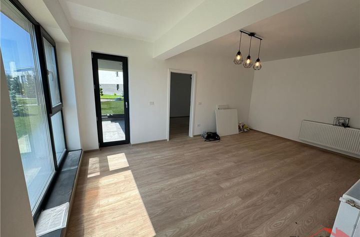 Spațiu comercial de inchiriat NORD - Vrancea anunturi imobiliare Vrancea