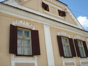 Casele de vacanţă săseşti, transformate în pensiuni