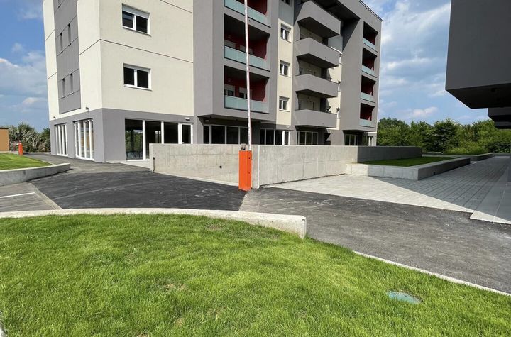 Apartament 3 camere de vanzare ARADULUI  - Timis anunturi imobiliare Timis