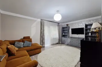 Apartament 3 camere de vanzare CLUJ-NAPOCA - Cluj anunturi imobiliare Cluj