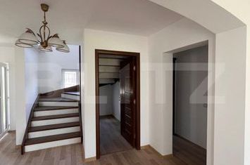 Vilă - 4 camere de vanzare CISNADIE - Sibiu anunturi imobiliare Sibiu
