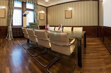 Casă - 13 camere de vanzare AVIATORILOR - Bucuresti anunturi imobiliare Bucuresti