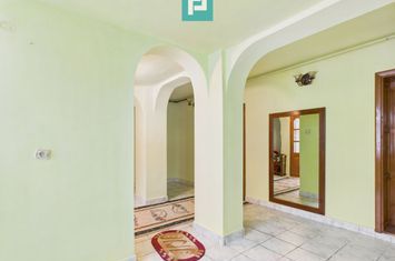 Casă cu 2 corpuri  și 5 camere în Livada anunturi imobiliare Arad