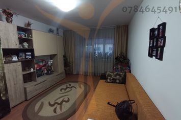 Apartament 3 camere de vanzare MICRO 11 - Dambovita anunturi imobiliare Dambovita