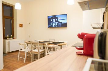 Apartament ultracentral, 2 dormitoare, 58 mp. 120 000 E. Comision 0. anunturi imobiliare Bihor