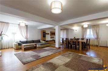 Vilă - 7 camere de vanzare TRACTORUL - Brasov anunturi imobiliare Brasov