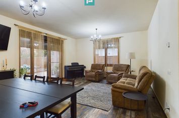Casă modernă cu piscină încălzită în zona Tivoli anunturi imobiliare Timis