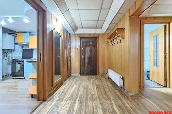 Apartament 4 camere de vanzare BANCA NATIONALA - Bacau anunturi imobiliare Bacau