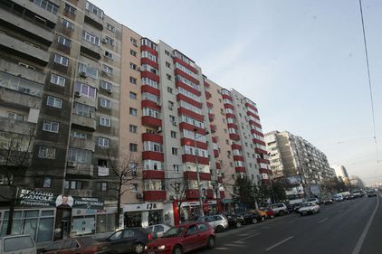 Reabilitarea termică a blocurilor în 2011: Bucureşti, Braşov, Timişoara, Deva. Verifică dacă primăria ta mai acoperă partea de 20 la sută care revine proprietarilor