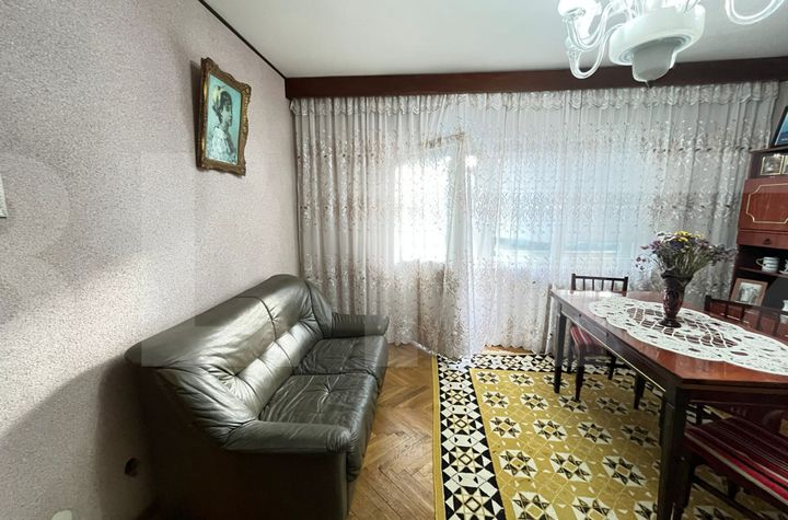 Apartament 4 camere de vanzare BOTOSANI - Botosani anunturi imobiliare Botosani