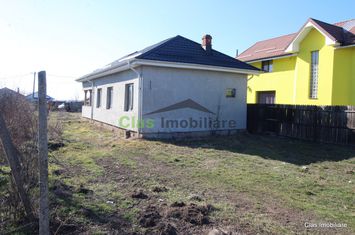 Casa in Movileni - Olt, la strada principala !! anunturi imobiliare Olt