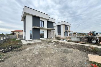 Vilă - 5 camere de vanzare NORD - Vrancea anunturi imobiliare Vrancea