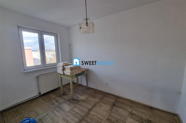 Apartament 3 camere de vanzare FAGARAS - Brasov anunturi imobiliare Brasov