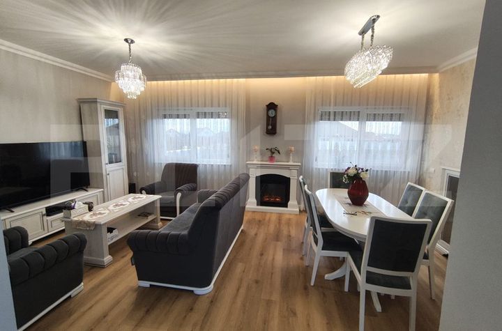 Vilă - 4 camere de vanzare ORADEA - Bihor anunturi imobiliare Bihor
