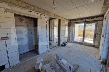 Vilă - 4 camere de vanzare ALBA IULIA - Alba anunturi imobiliare Alba