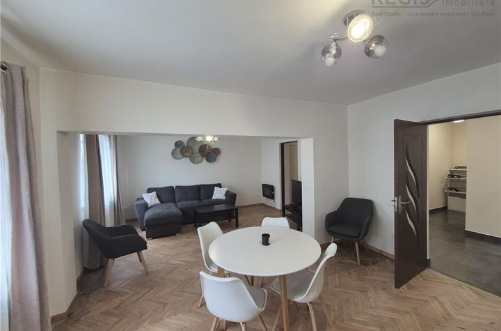 Casă - 8 camere de vanzare NOUA - Brasov anunturi imobiliare Brasov