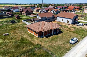 Vilă - 4 camere de vanzare ZIMANDU NOU - Arad anunturi imobiliare Arad