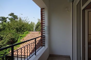 Casă - 8 camere de inchiriat IANCU NICOLAE - Bucuresti anunturi imobiliare Bucuresti