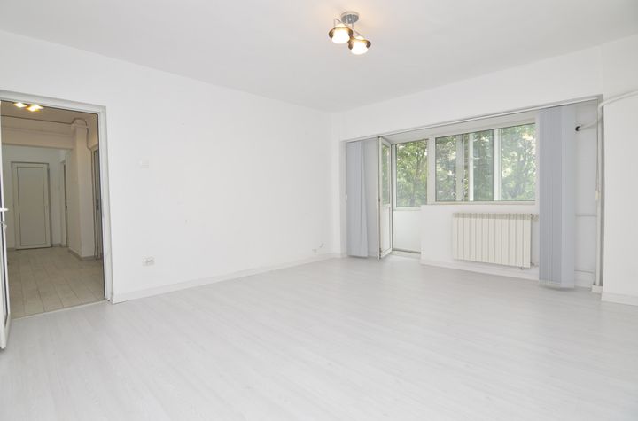 Apartament 2 camere de vanzare DECEBAL - Bucuresti anunturi imobiliare Bucuresti