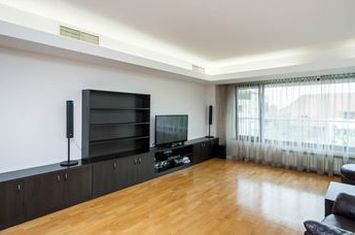 Apartament 4 camere de inchiriat PRIMAVERII - Bucuresti anunturi imobiliare Bucuresti