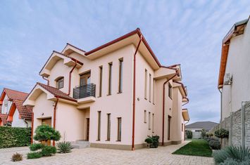 Vilă Sântandrei, 5 camere, SCD 321 mp. 369.000 € (neg). Comision 0 anunturi imobiliare Bihor