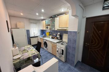 Apartament 2 camere de vanzare VASILE AARON - Sibiu anunturi imobiliare Sibiu