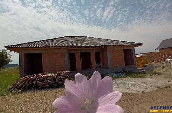 Casă - 4 camere de vanzare EXTERIOR EST - Brasov anunturi imobiliare Brasov