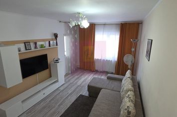 Apartamnet cu 3 camere de vanzare in Campina, Central anunturi imobiliare Prahova