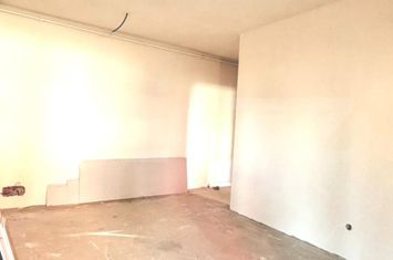 Apartament 4 camere de vanzare FLORESTI - Cluj anunturi imobiliare Cluj
