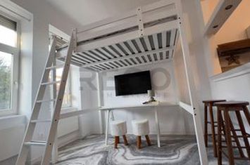 Garsonieră de inchiriat CENTRAL - Bihor anunturi imobiliare Bihor