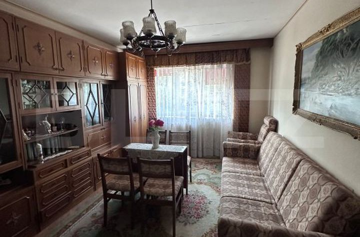 Apartament 3 camere de vanzare RADAUTI - Suceava anunturi imobiliare Suceava